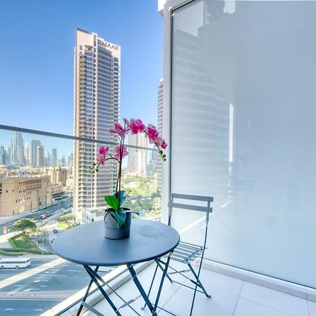 Maison Privee - Luxury, Spacious, Modern Near Burj Khalifa And Dubai Canal Exterior foto