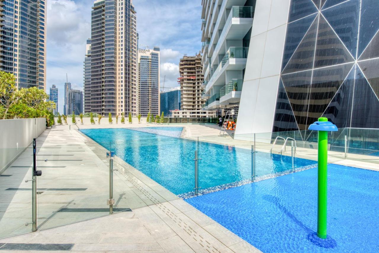 Maison Privee - Luxury, Spacious, Modern Near Burj Khalifa And Dubai Canal Exterior foto