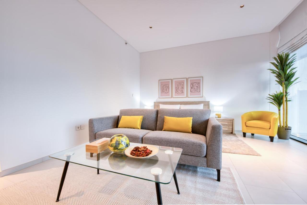 Maison Privee - Luxury, Spacious, Modern Near Burj Khalifa And Dubai Canal Exterior foto